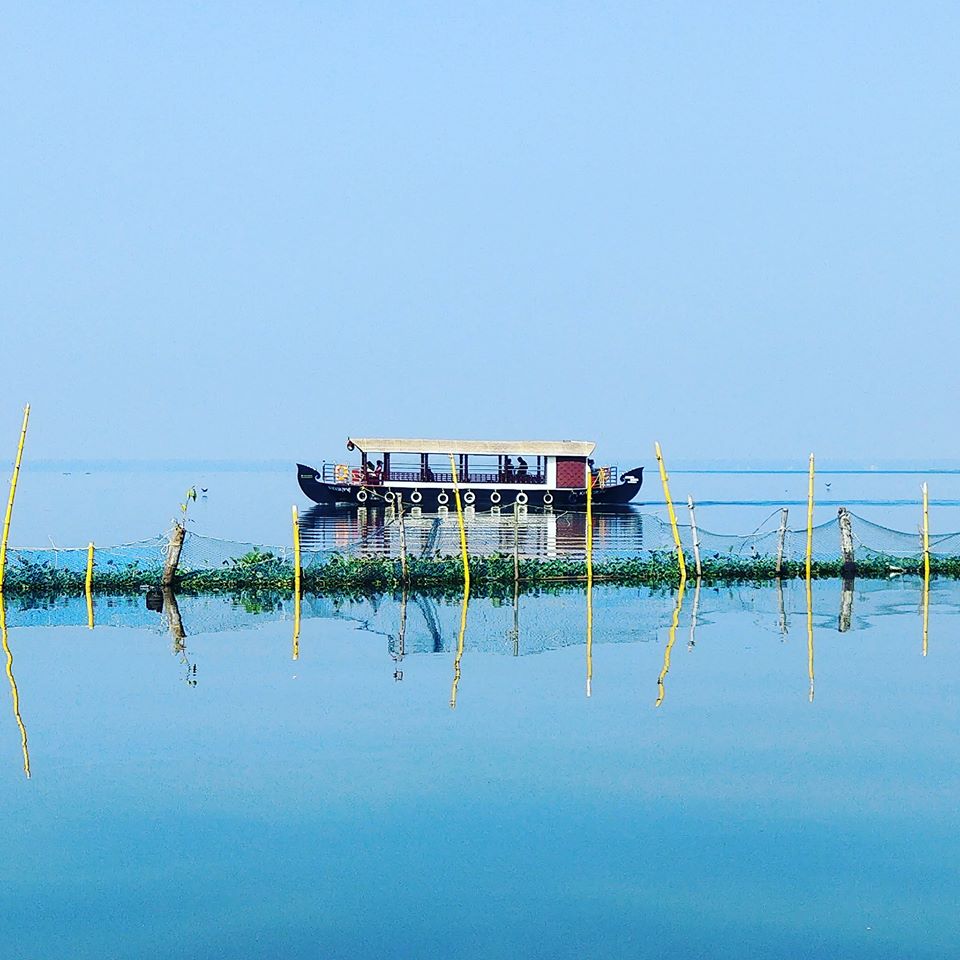 Abad Whispering Palms — backwater boating, Kumarakom